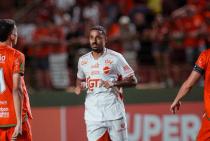 Vila Nova vence nos pênaltis e avança na Copa do Brasil